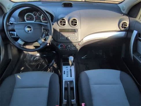 Used 2011 Chevrolet Aveo5 LT w/ Power and Convenience Package image 16