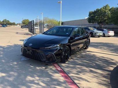 Used 2025 Toyota Camry SE w/ Convenience Package