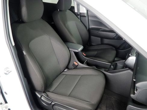 Used 2024 Hyundai Kona SEL FWD image 2
