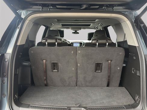 Used 2019 GMC Acadia SLT w/ LPO, Floor Liner Package AWD/4WD image 29