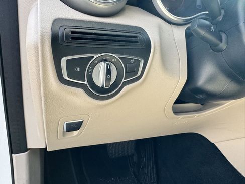 Used 2020 Mercedes-Benz GLC 300 GLC 300 image 7