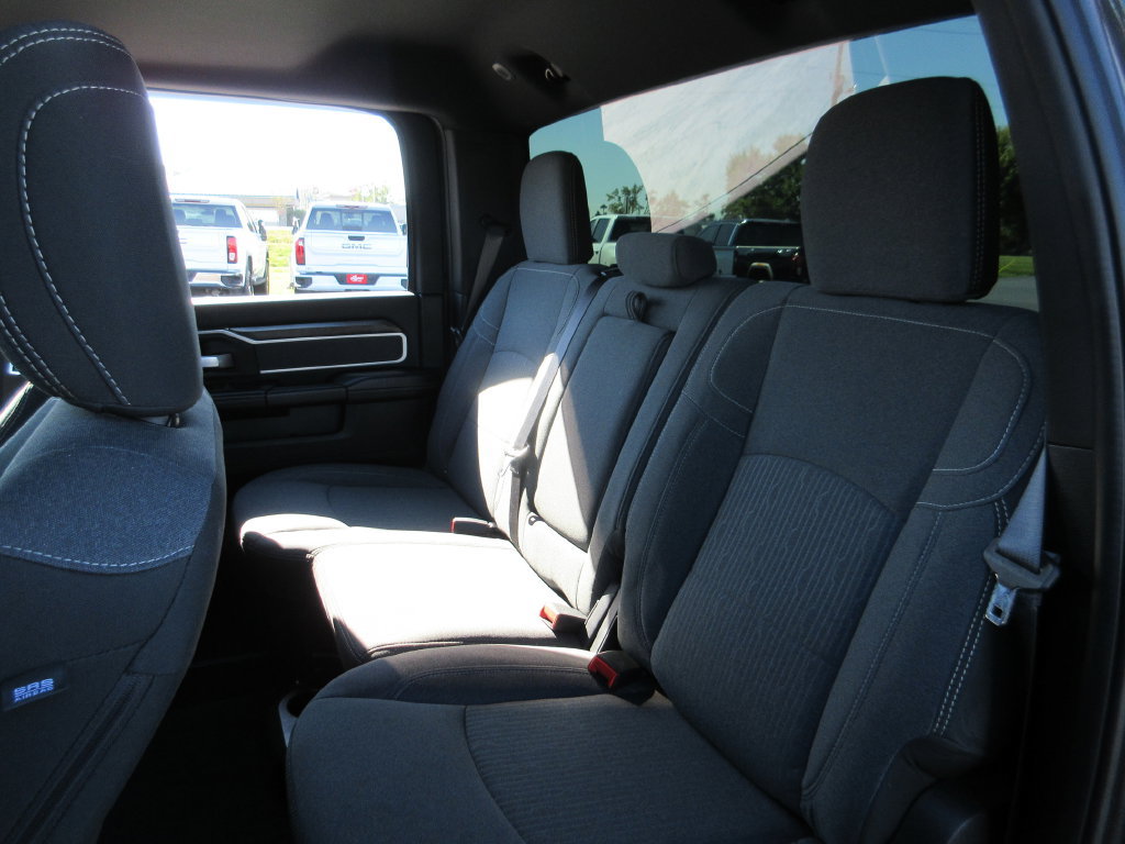 Used 2021 RAM 2500 Big Horn w/ Level 1 Equipment Group AWD/4WD image 23