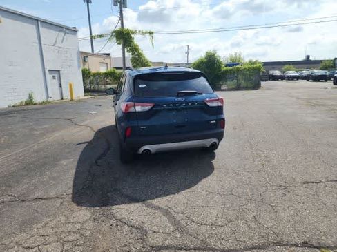 Used 2020 Ford Escape SE FWD image 21