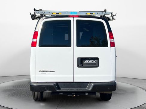 Used 2022 Chevrolet Express 2500 Extended w/ Driver Convenience Package image 6