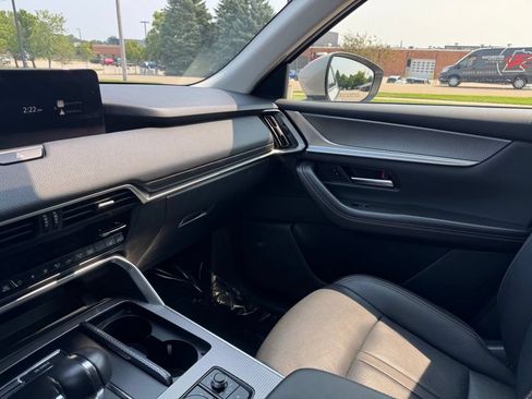 Used 2025 MAZDA CX-90 3.3 Turbo w/ Preferred Package AWD/4WD image 20