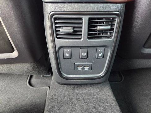 Used 2022 Chrysler 300 S w/ Comfort Group RWD image 14