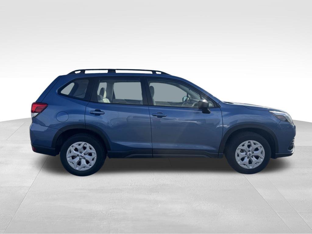 Used 2023 Subaru Forester Limited AWD/4WD image 2