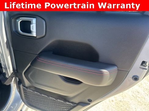 Used 2020 Jeep Gladiator Rubicon image 27