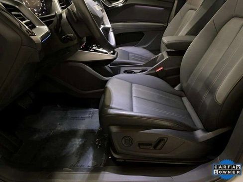 Used 2024 Audi Q4 e-tron Premium Plus image 64