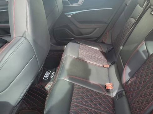 Used 2024 Audi S7 Prestige w/ Prestige Package image 9