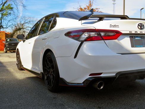 Used 2023 Toyota Camry XSE image 32