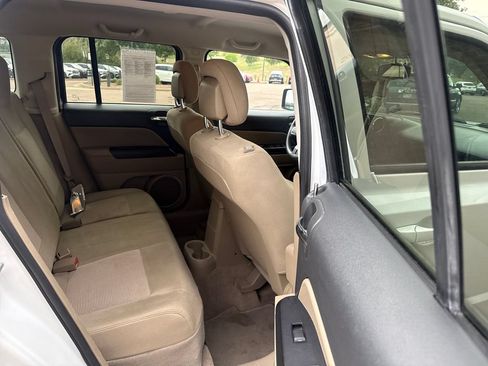 Used 2015 Jeep Patriot Sport w/ Power Value Group FWD image 23