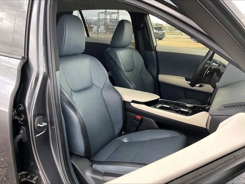 Used 2023 Lexus RZ 450e Premium image 8