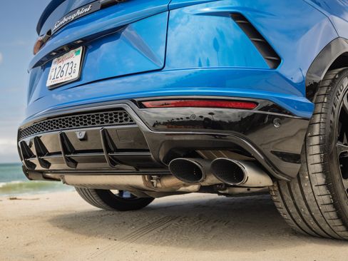 Used 2020 Lamborghini Urus AWD/4WD image 26