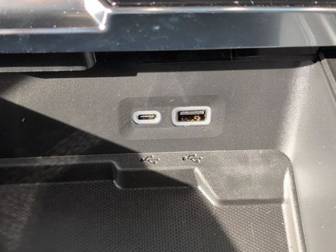 New 2026 GMC Yukon XL Denali w/ Denali Reserve Package image 27