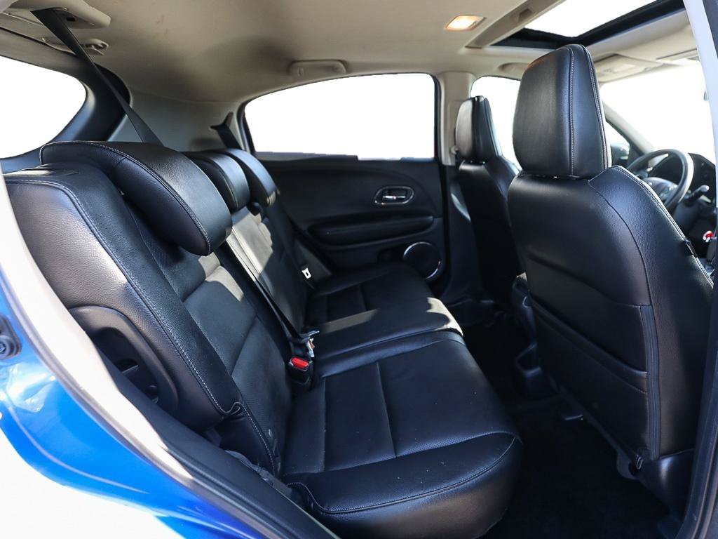 Used 2021 Honda HR-V EX-L image 10