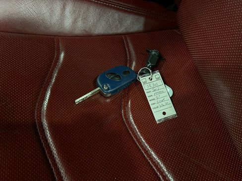 Used 2017 Maserati GranTurismo Convertible image 31