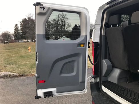 Used 2016 Ford Transit 350 XL image 29