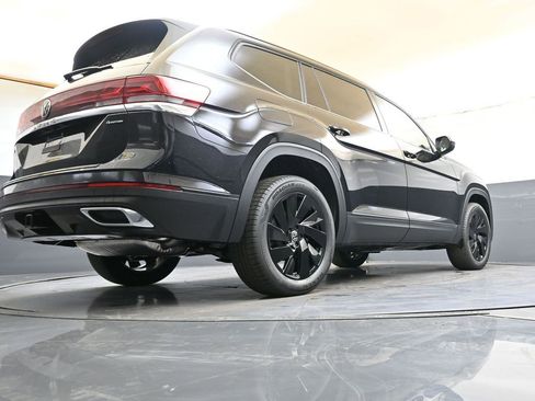 New 2026 Volkswagen Atlas SE w/ Black Wheel Package AWD/4WD image 41