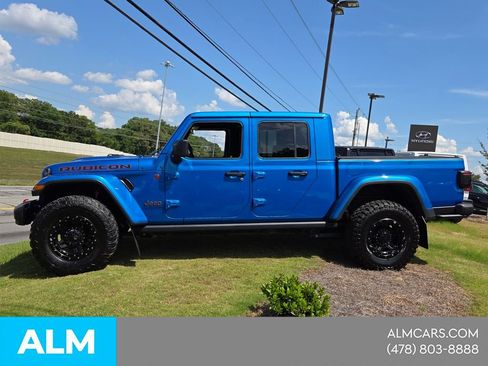 Used 2021 Jeep Gladiator Rubicon w/ Uconnect 4C Nav & Sound Group AWD/4WD image 2