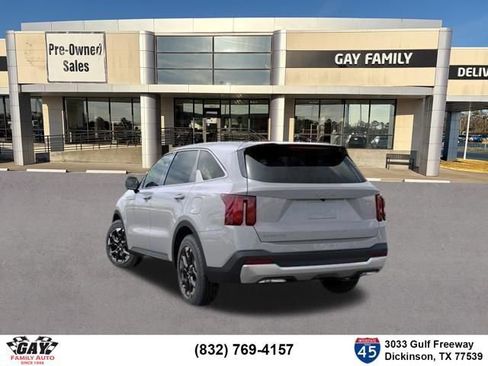Certified 2026 Kia Sorento S FWD image 4