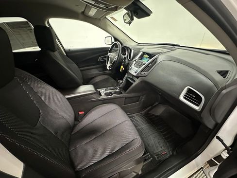 Used 2016 Chevrolet Equinox LT w/ Convenience Package image 23