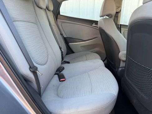 Used 2016 Hyundai Accent SE FWD image 17
