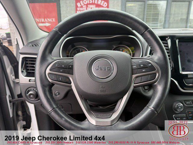 Used 2019 Jeep Cherokee Limited AWD/4WD image 17
