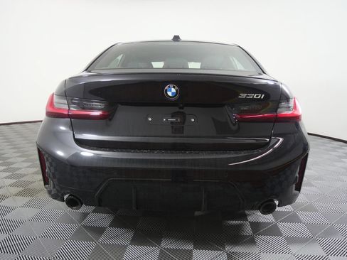 Used 2026 BMW 330i Sedan w/ M Sport Package RWD image 4