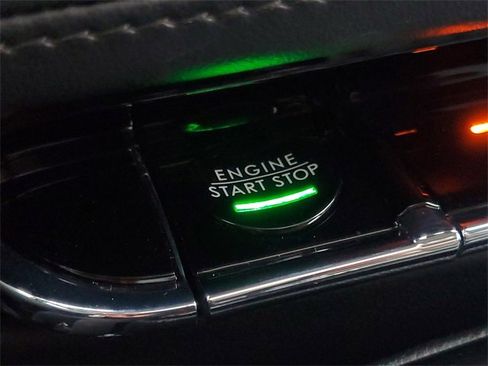 Certified 2023 Lincoln Nautilus Reserve image 24