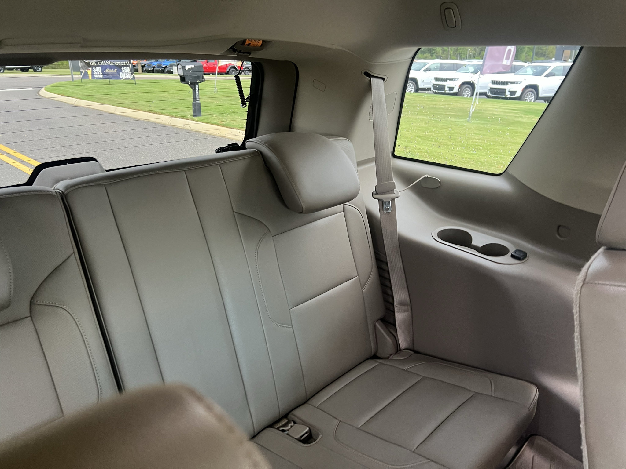 Used 2015 GMC Yukon SLT w/ Open Road Package RWD image 16