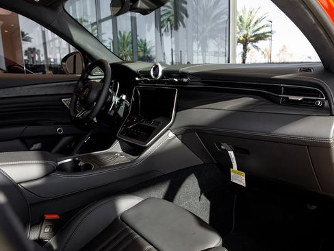 New 2026 Maserati Grecale Modena image 39