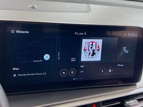 Used 2024 Kia Sorento S image 15