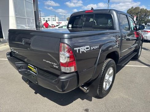 Used 2015 Toyota Tacoma PreRunner w/ TRD Sport Package RWD image 8