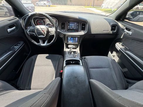 Used 2017 Dodge Charger R/T RWD image 15