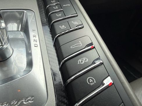 Used 2010 Porsche Panamera Turbo AWD/4WD image 3