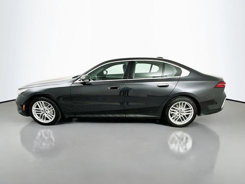 Used 2025 BMW 530i image 8