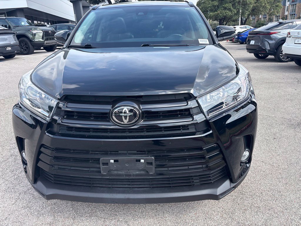 Used 2018 Toyota Highlander SE FWD image 8