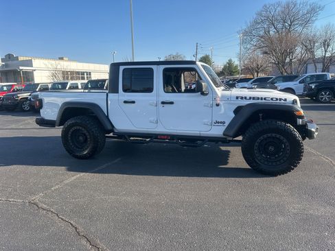 Used 2022 Jeep Gladiator Rubicon image 2