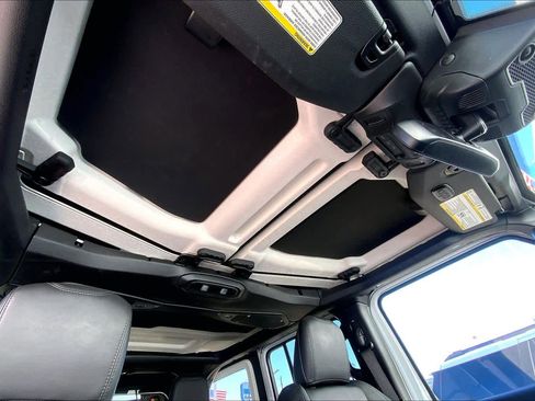 Used 2024 Jeep Wrangler Unlimited Rubicon image 14