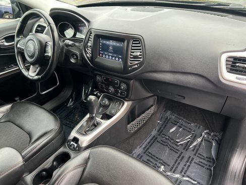 Used 2018 Jeep Compass Latitude w/ Popular Equipment Group image 26