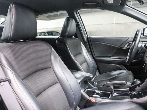 Used 2016 Honda Accord Sport image 16