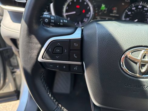 Used 2023 Toyota Highlander XLE w/ Protection Package #3 (TMS) AWD/4WD image 14