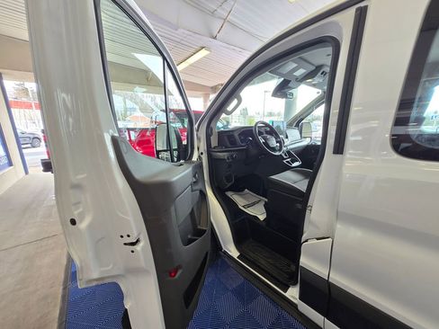 Used 2024 Ford Transit 350 XLT image 21