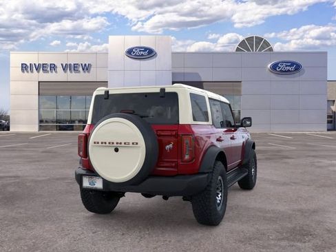 New 2026 Ford Bronco Outer Banks w/ Sasquatch Package AWD/4WD image 8