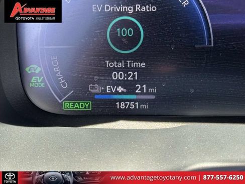 Used 2023 Toyota RAV4 XSE w/ Weather Package AWD/4WD image 31