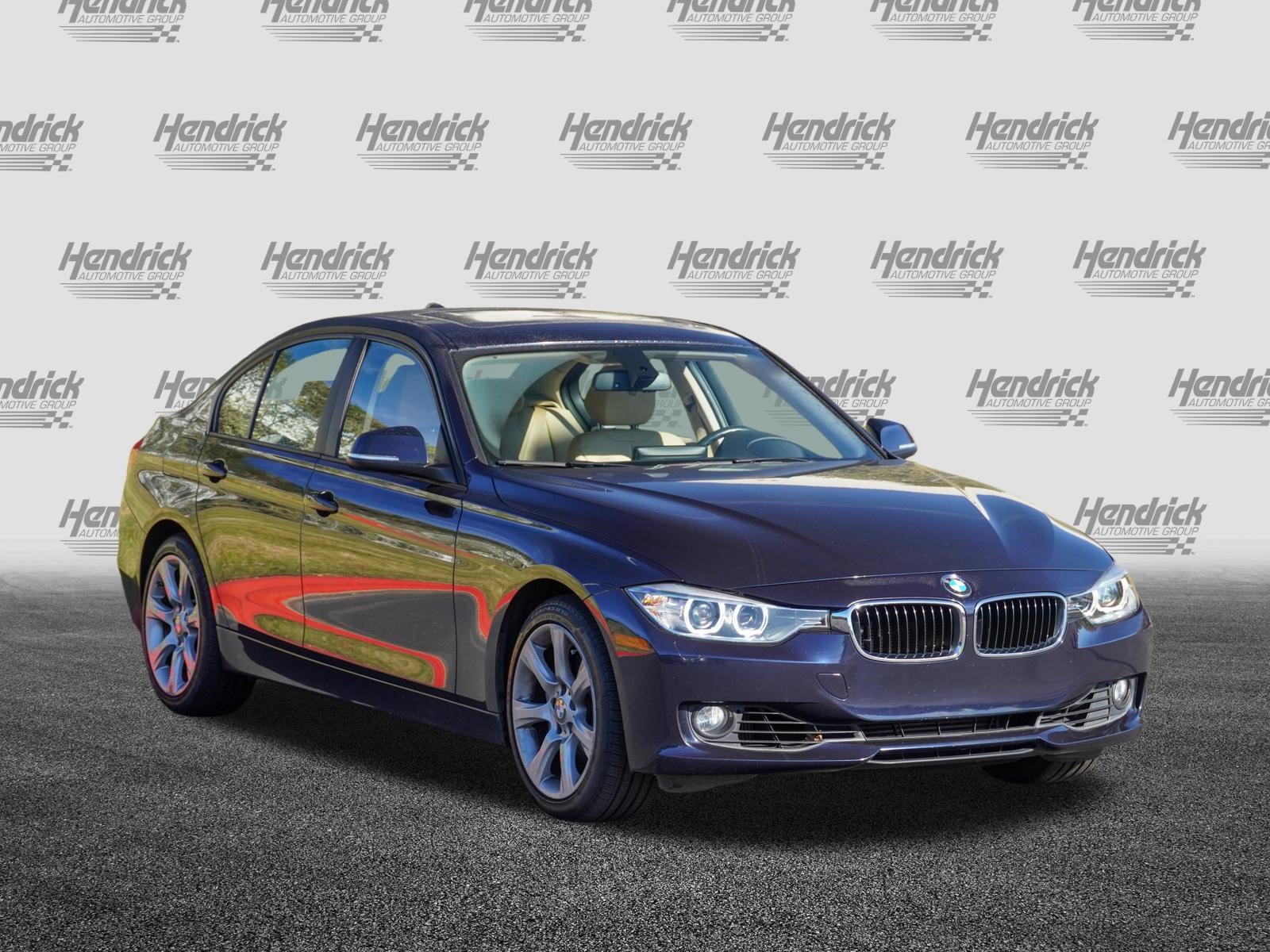 Used 2013 BMW 335i xDrive Sedan AWD/4WD image 2