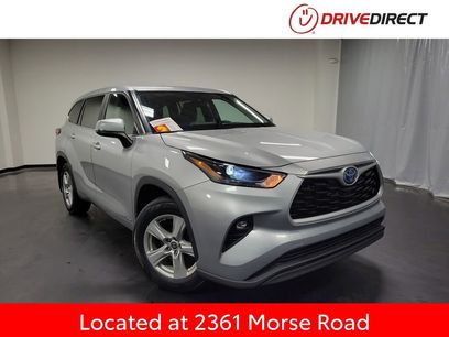 Used 2023 Toyota Highlander LE