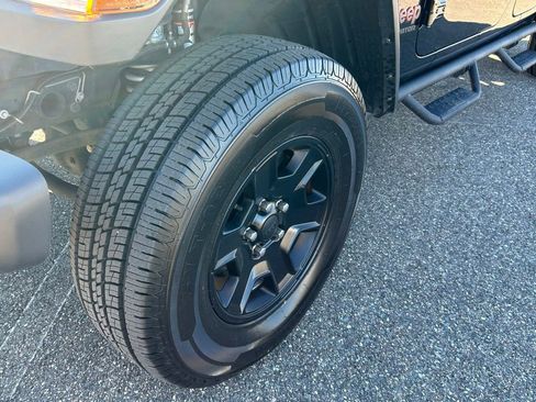 Used 2021 Jeep Gladiator Mojave image 40