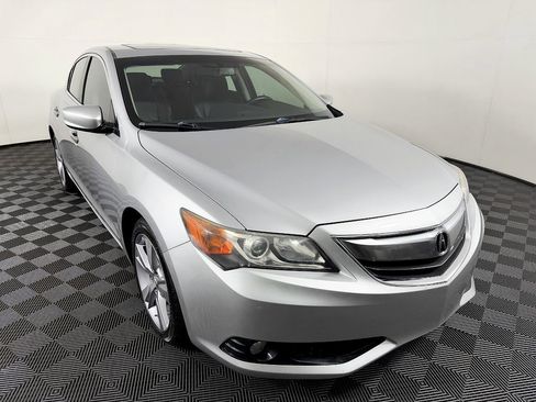 Used 2013 Acura ILX w/ Premium Package FWD image 5